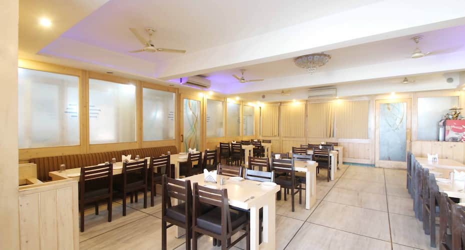 Hotel S.R. Palace, Agra 3